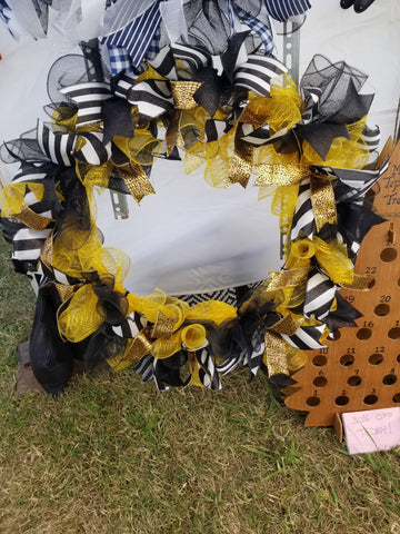 Interchangeable Wreath - Black and Gold